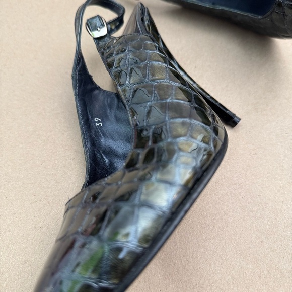 Veronica’s Switzerland M JewelTone Croc-Embossed Women's Shoes - Picture 4 of 8